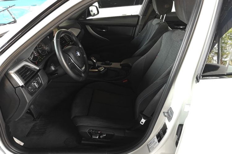 BMW 3 Series 2017 #15 BMW 3 Series 2017 car image #15