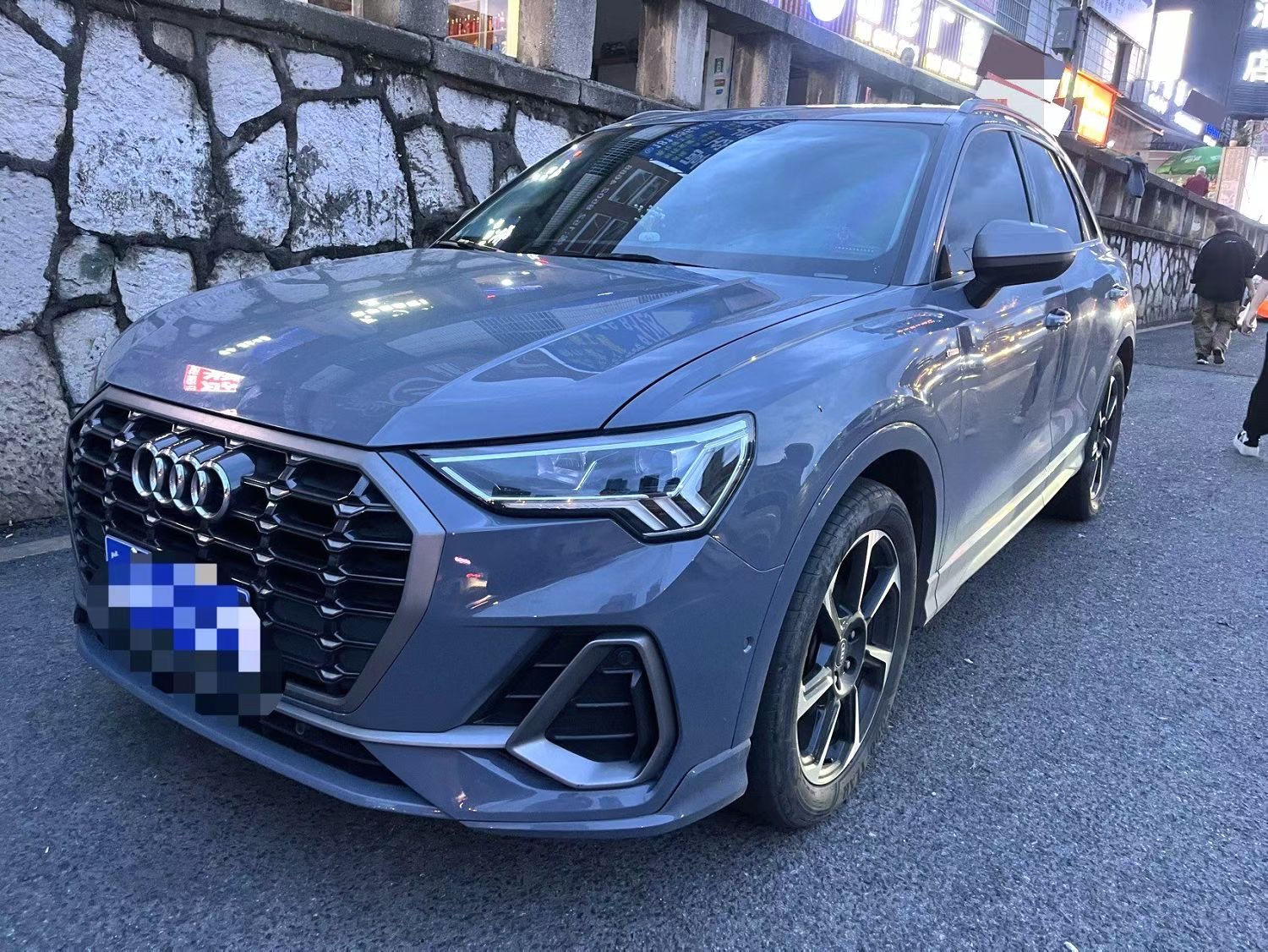 Audi Q3 2022 immagine di auto 
