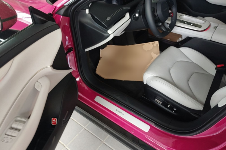 MI SU7 2025 car image #12