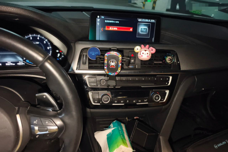 BMW 3 Series 2018 #13 BMW 3 Series 2018 car image #13