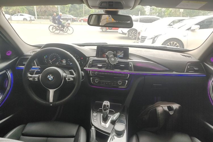 BMW 3 Series 2018 #10 BMW 3 Series 2018 car image #10