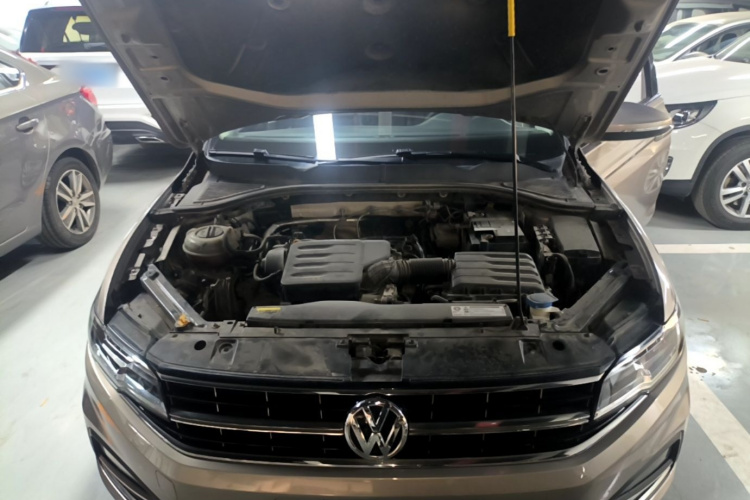 Volkswagen Bora 2019 car image #20