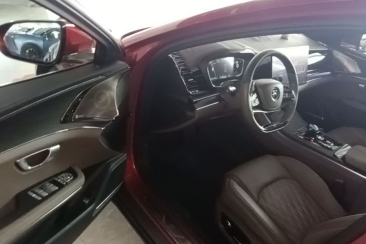 BYD Han 2021 car image #12