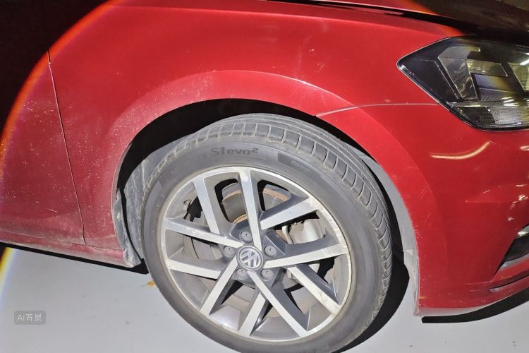 Volkswagen Golf 2018 car image #9