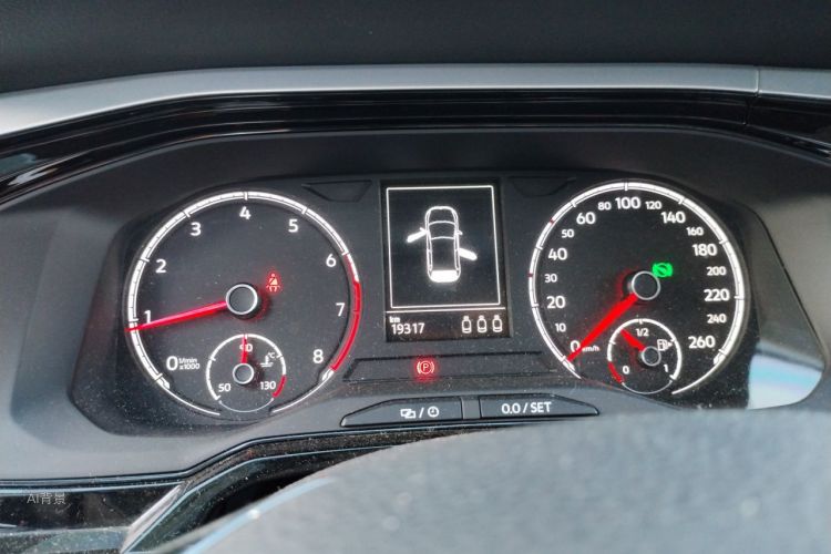Volkswagen Polo 2022 car image #13
