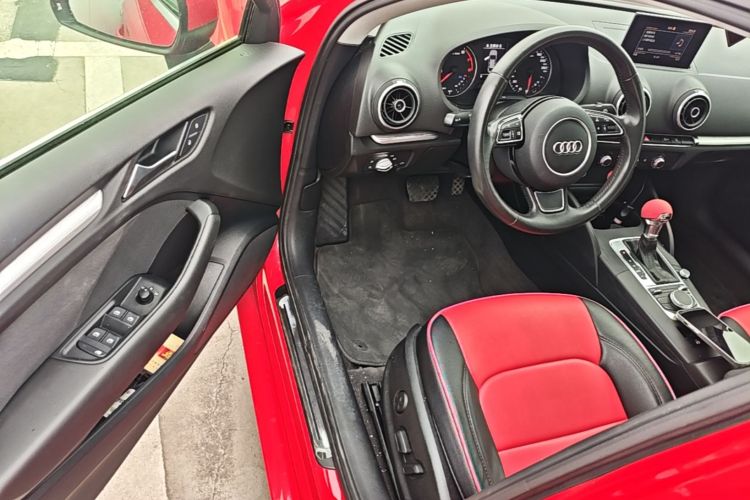 Audi A3 2016 car image #16
