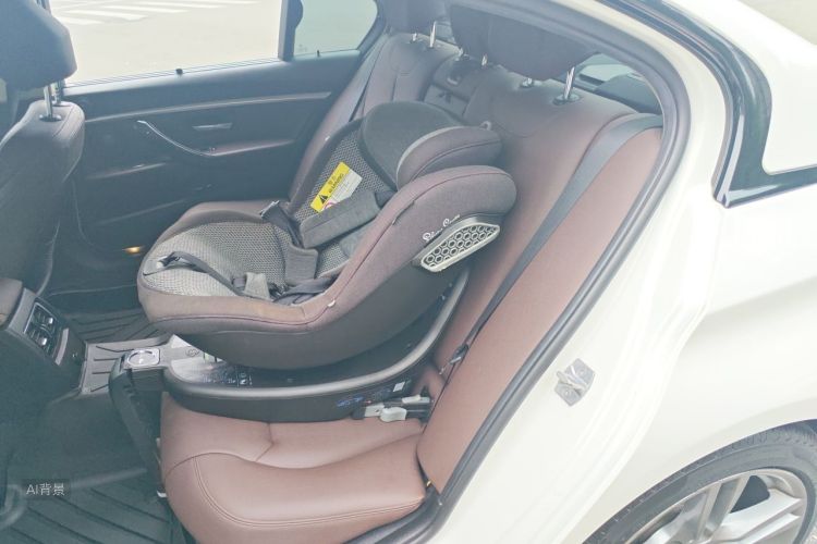 BMW 3 Series 2018 #19 BMW 3 Series 2018 car image #19