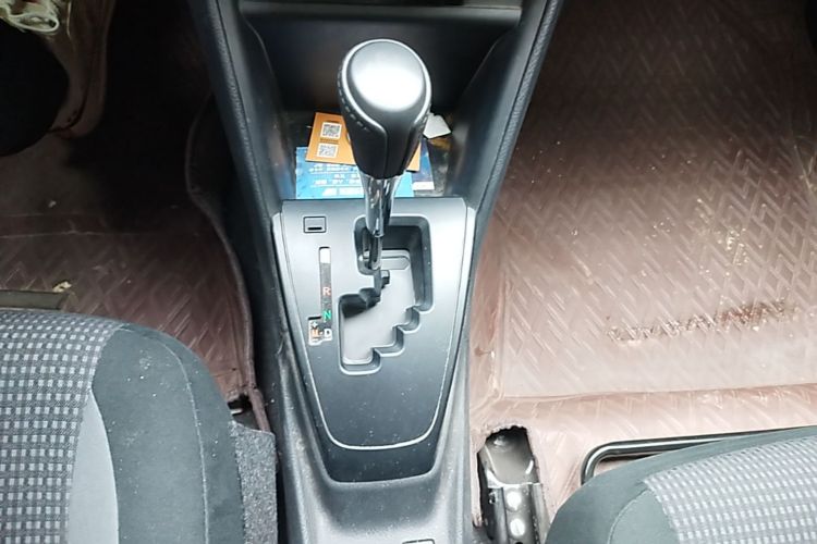 Toyota Vios 2022 imagen de coche #16