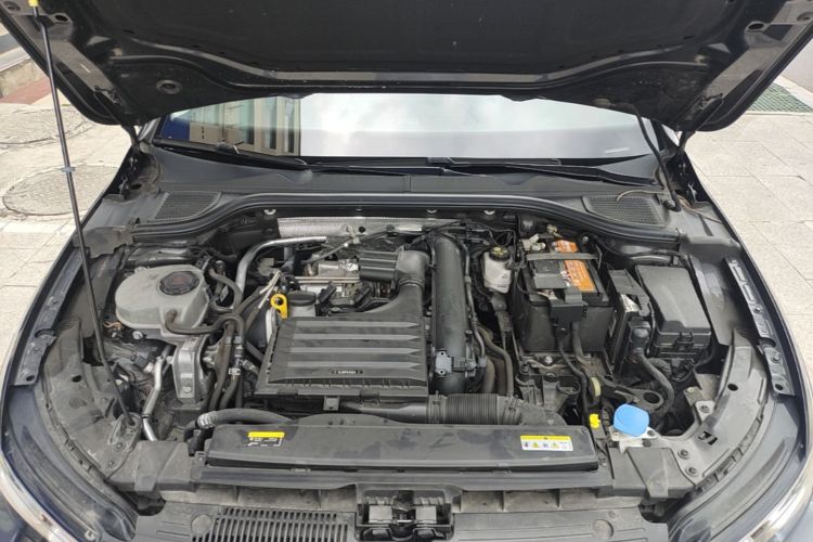 Volkswagen Golf 2022 #20 Volkswagen Golf 2022 car image #20