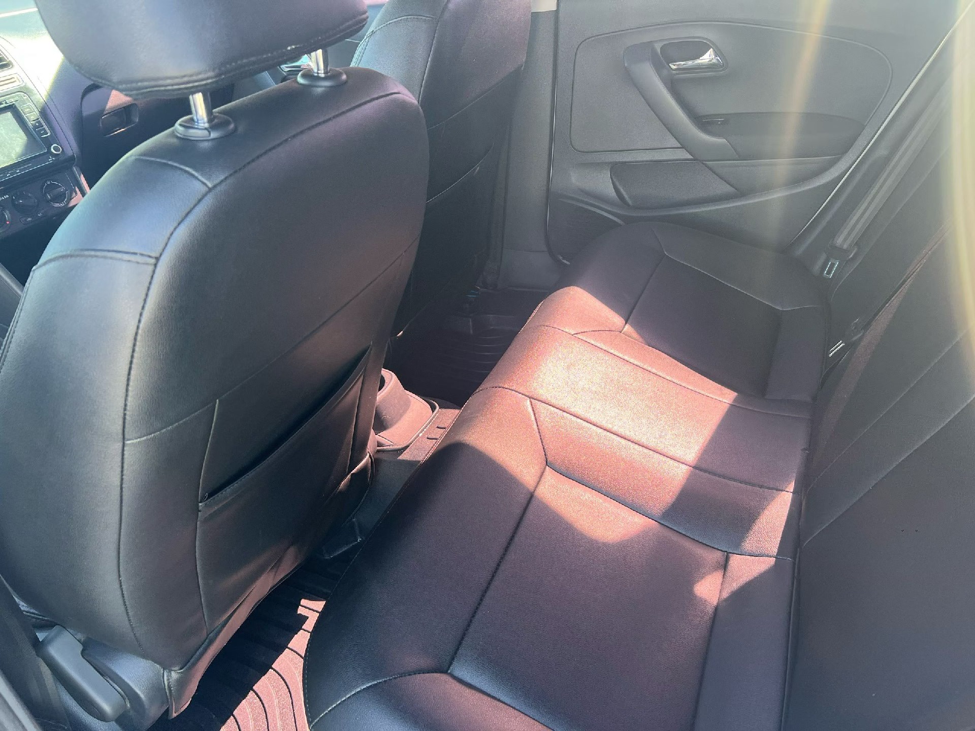 Volkswagen Polo 2016 car image #8