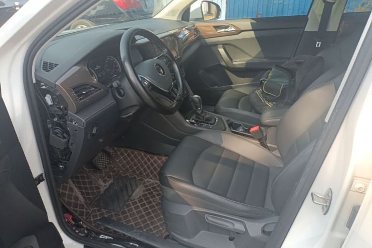 Volkswagen Tharu 2021 immagine di auto #18
