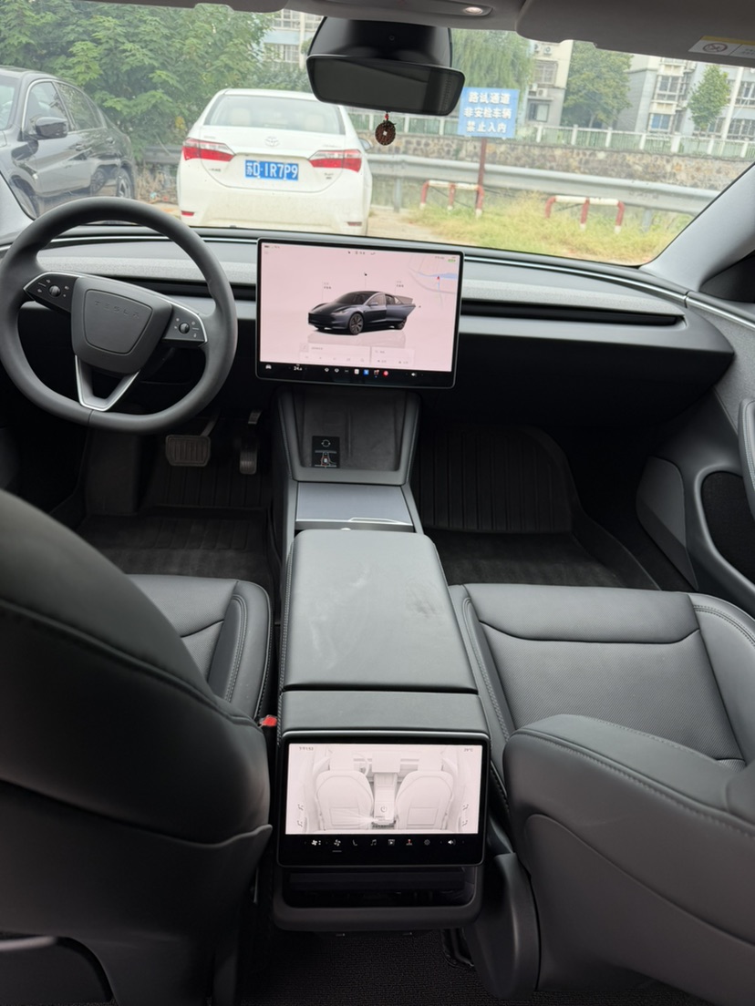 Tesla Model 3 2024 #8 Tesla Model 3 2024 car image #8