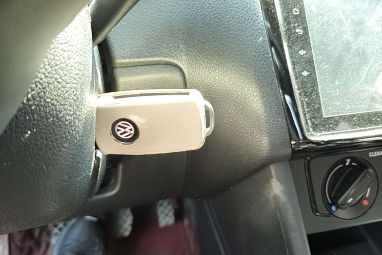 Volkswagen Polo 2017 #9 Volkswagen Polo 2017 car image #9