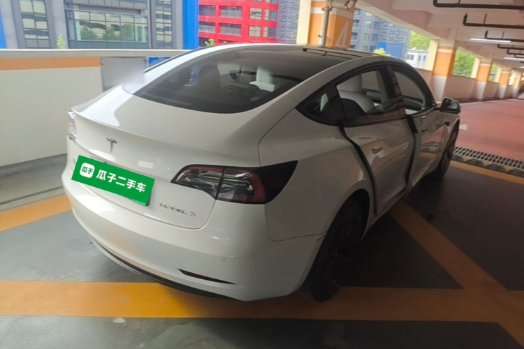 Tesla Model 3 2021 car image #7