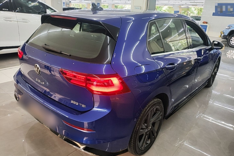 Volkswagen Golf 2021 car image #5