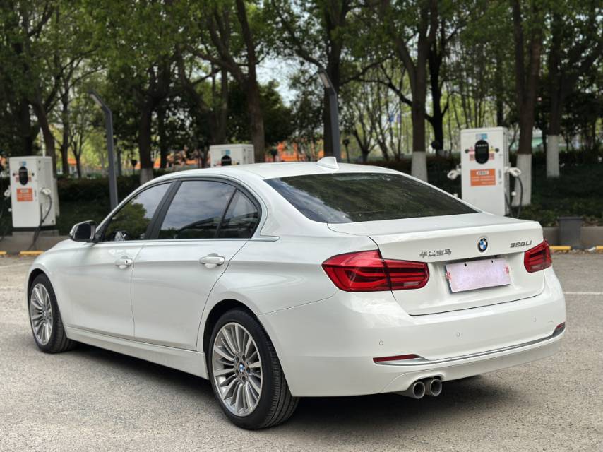 BMW 3 Series 2017 #6 BMW 3 Series 2017 car image #6