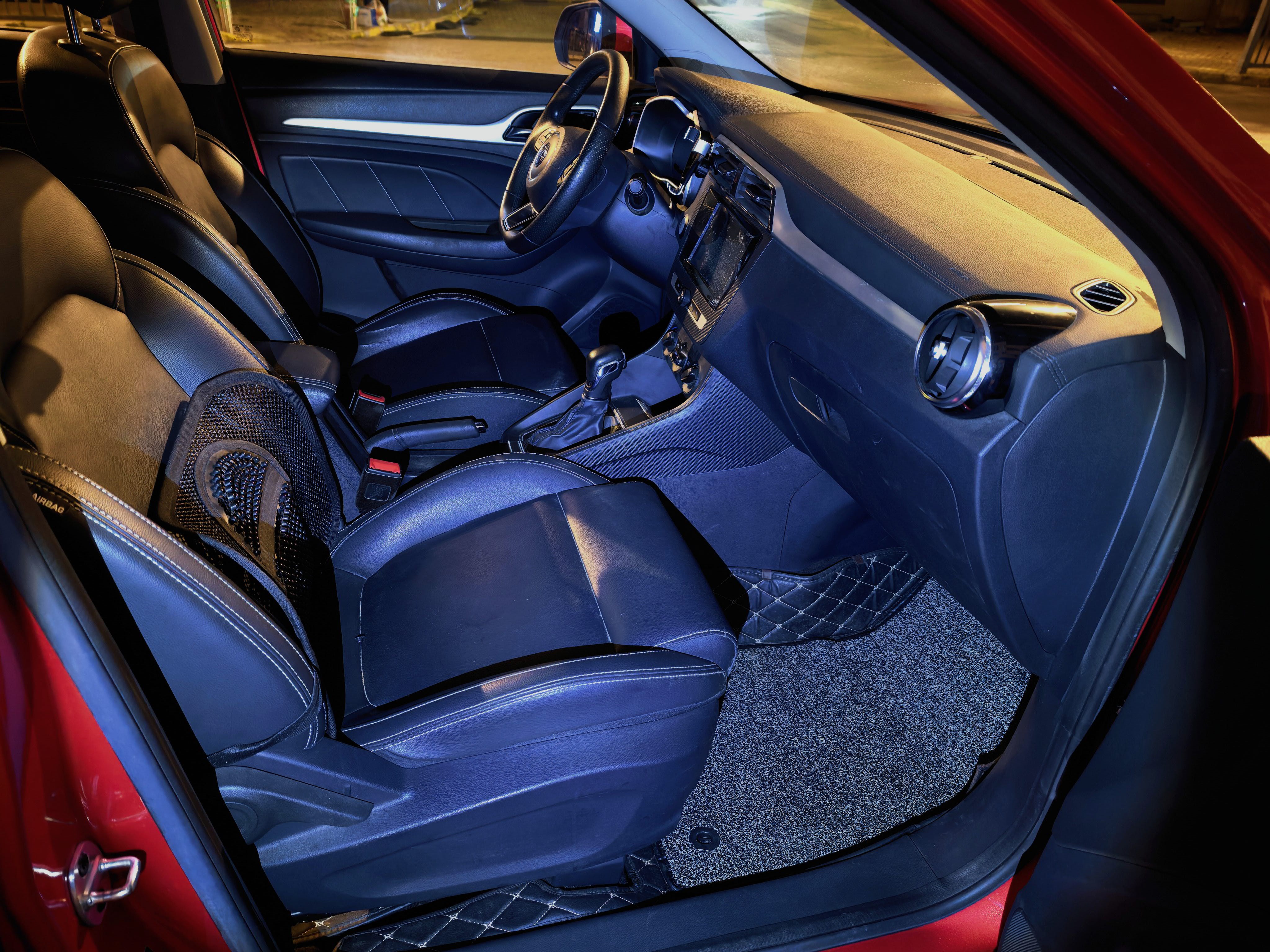 MG ZS 2019 car image #8