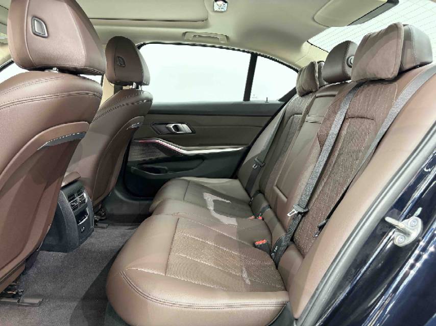 BMW i3 2022 car image #6