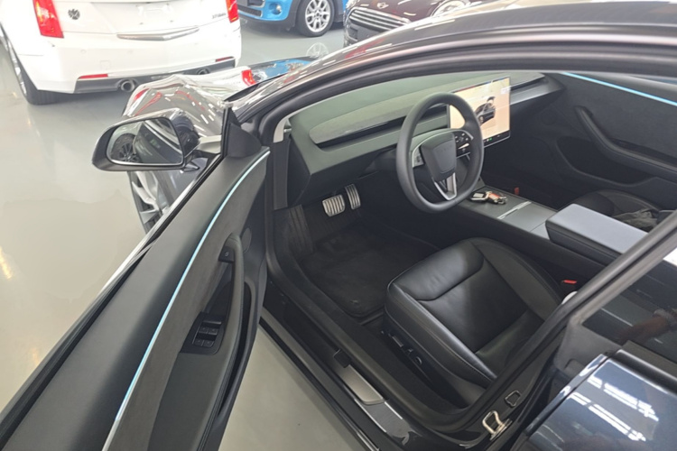 Tesla Model 3 2024 #12 Tesla Model 3 2024 car image #12