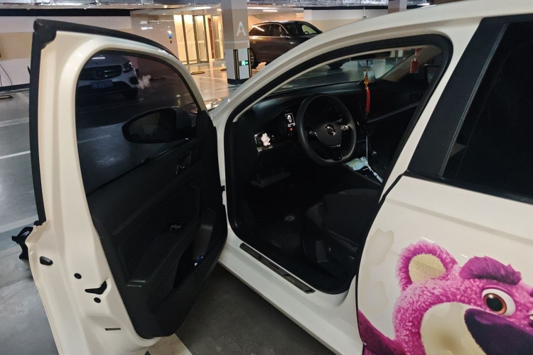 Volkswagen Lavida 2019 #9 Volkswagen Lavida 2019 car image #9