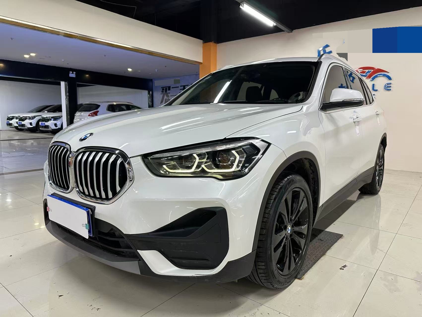 BMW X1 2021 BMW X1 2021 car image