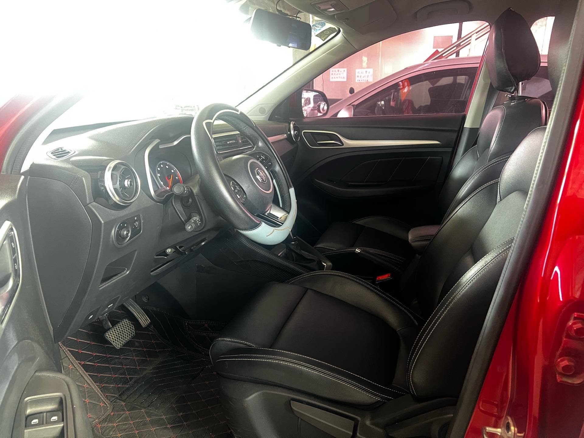 MG ZS 2018 #9 MG ZS 2018 car image #9