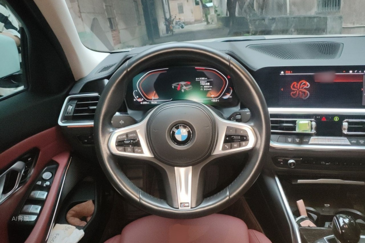 BMW 3 Series 2021 car image #12