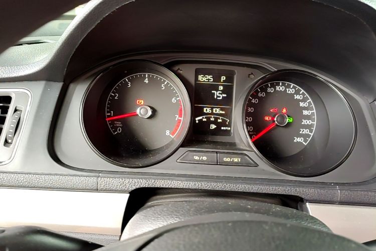 Volkswagen Lavida 2018 car image #13