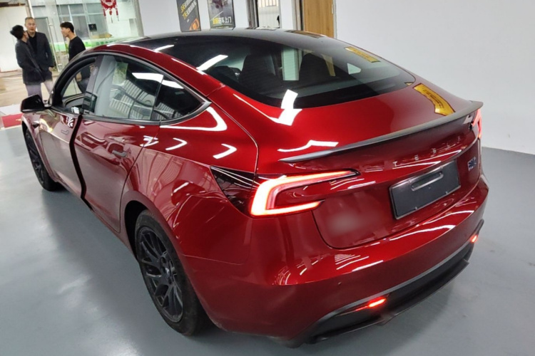 Tesla Model 3 2024 car image #5