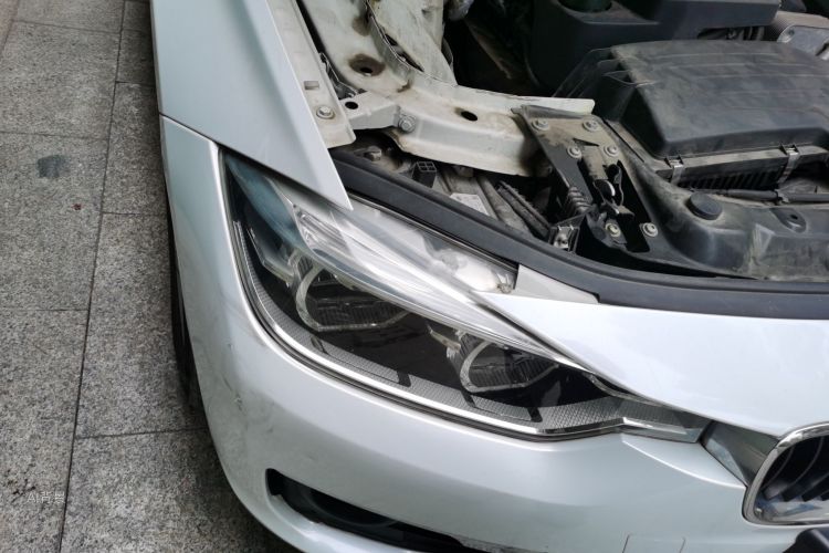 BMW 3 Series 2015 #8 BMW 3 Series 2015 car image #8