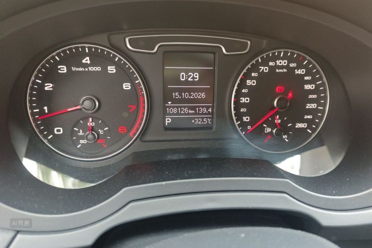 Audi Q3 2014 immagine di auto #14