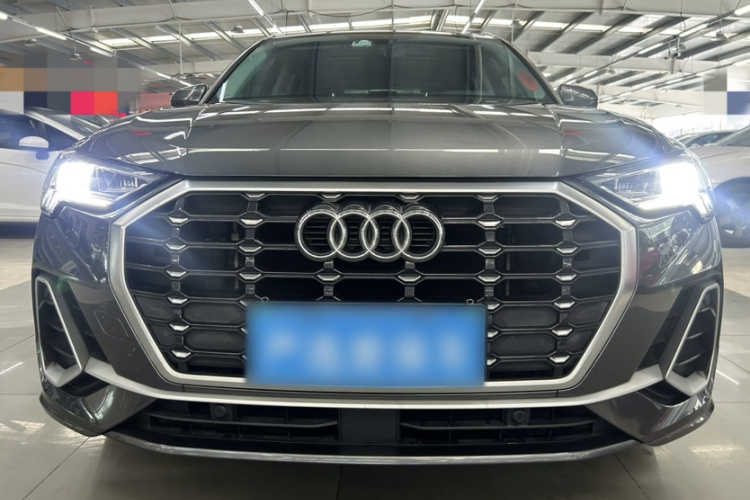 Audi Q3 2021 #8 Audi Q3 2021 car image #8