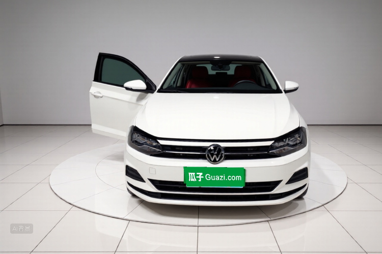 Volkswagen Polo 2022 car image #3