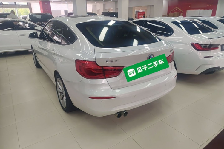 BMW 3 Series GT 2019 #5 BMW 3 Series GT 2019 car image #5
