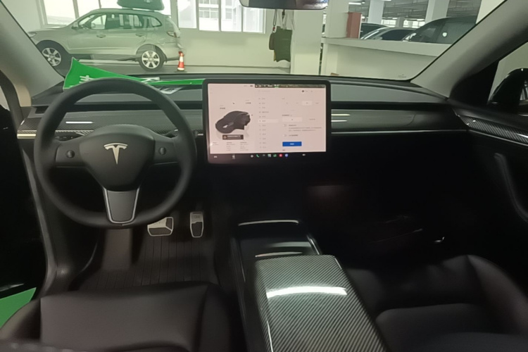 Tesla Model Y 2022 immagine di auto #10