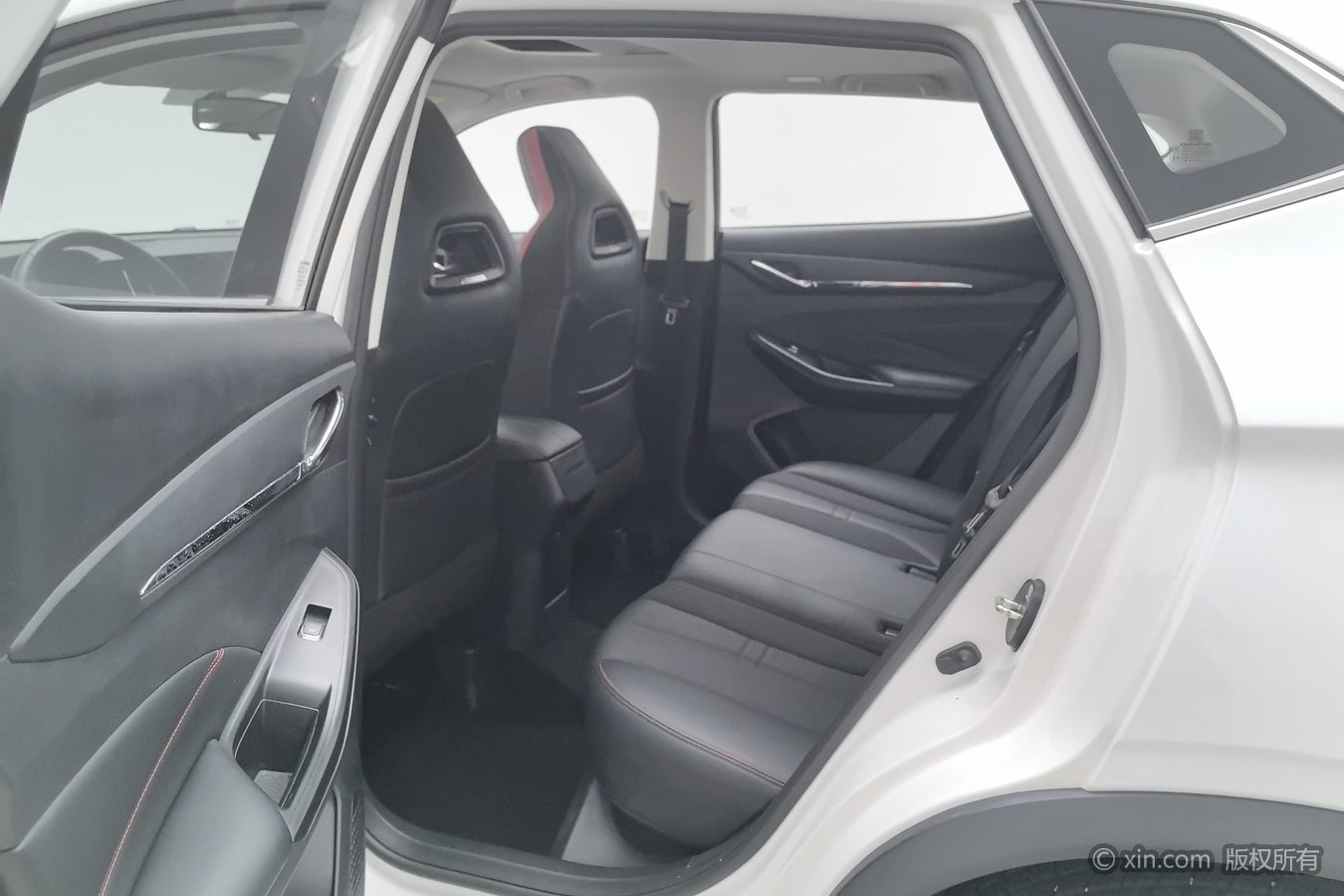 2024 car image #16