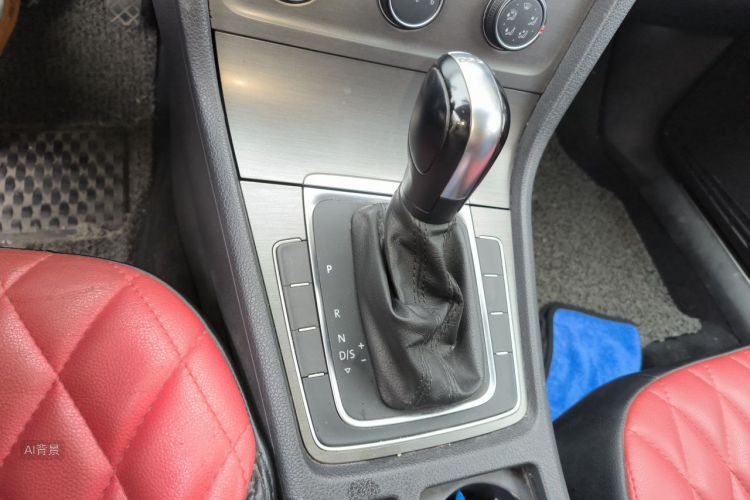 Volkswagen Golf 2016 car image #16