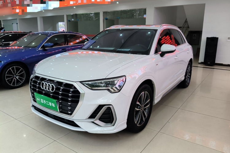 Audi Q3 2022 #2 Audi Q3 2022 car image #2