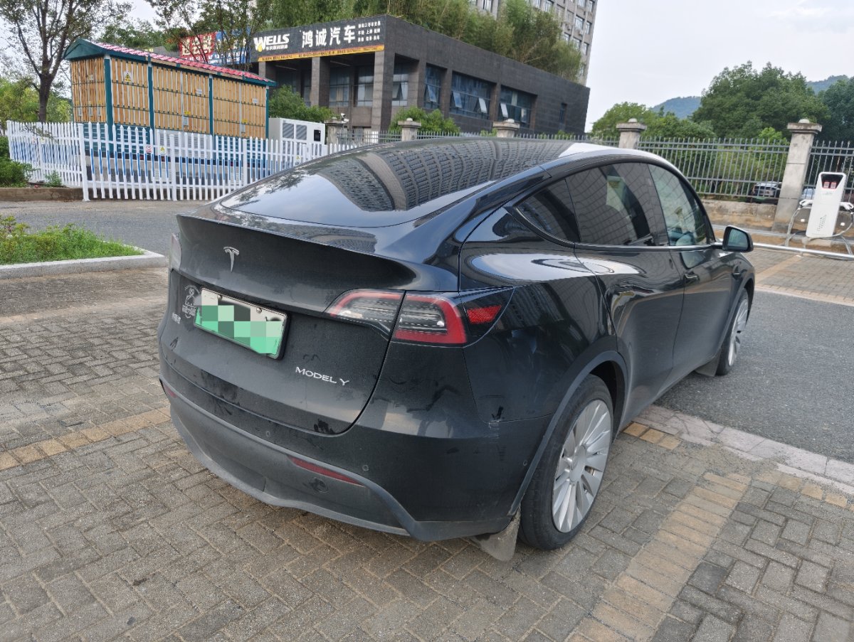 Tesla Model Y 2022 #6 Tesla Model Y 2022 car image #6