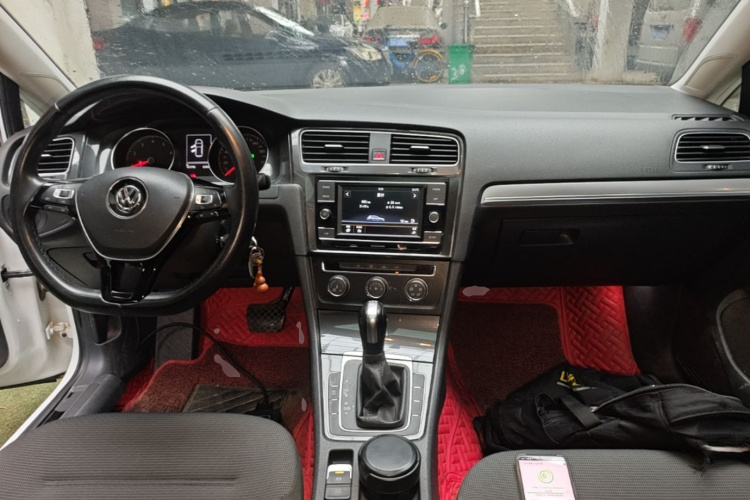 Volkswagen Golf 2018 #10 Volkswagen Golf 2018 car image #10