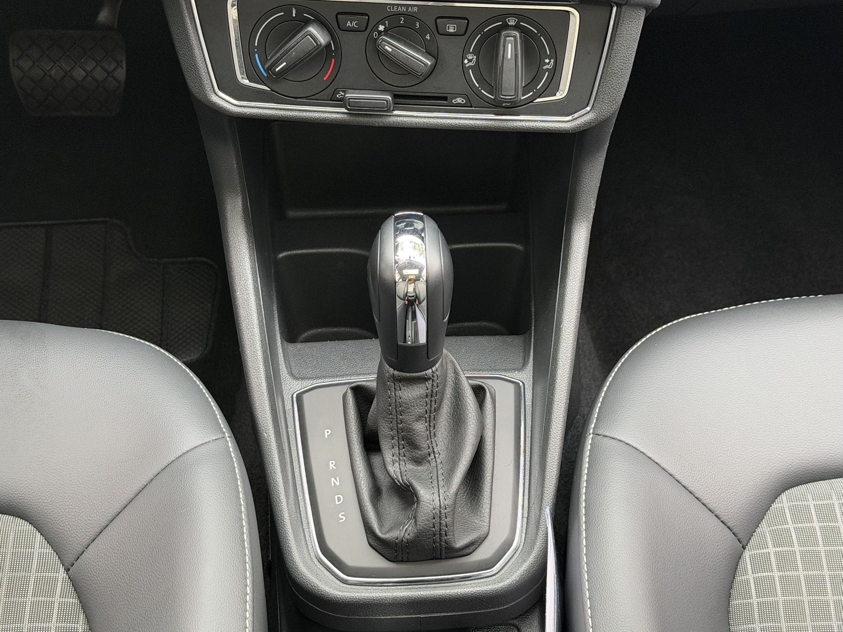 Volkswagen Santana 2017 #8 Volkswagen Santana 2017 car image #8