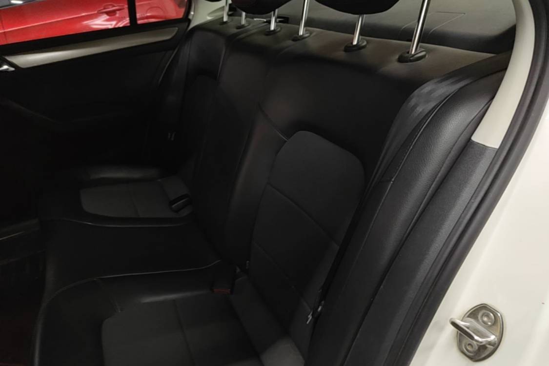 Volkswagen Santana 2014 изображение автомобиля #20
