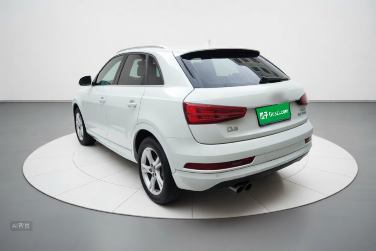 Audi Q3 2018 car image #5
