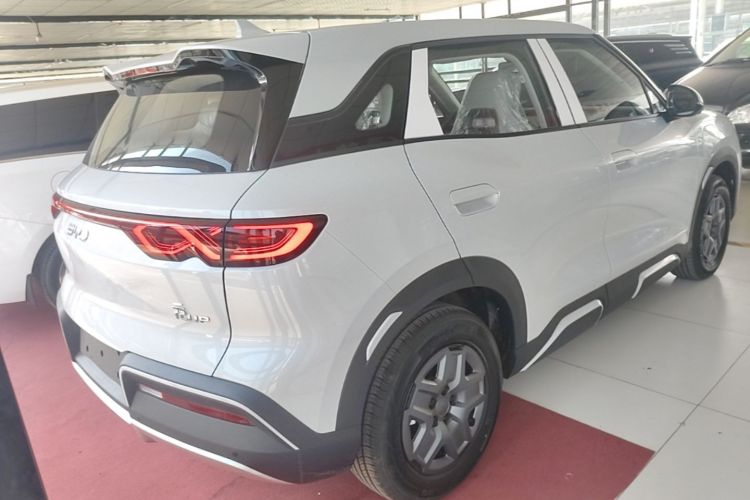 BYD YuanUP 2025 #7 BYD YuanUP 2025 car image #7