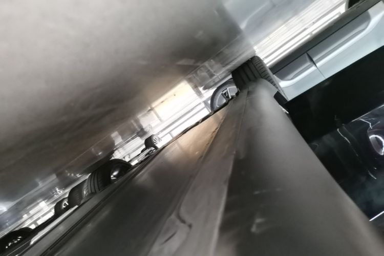 Tesla Model Y 2022 car image #26