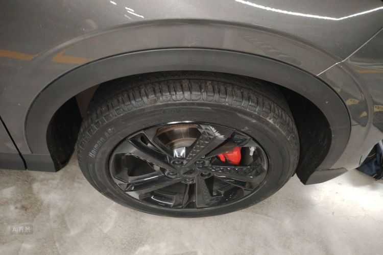 GEELY Coolray 2023 car image #9