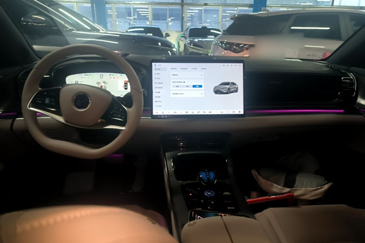 BYD Han 2025 imagem de carro #10