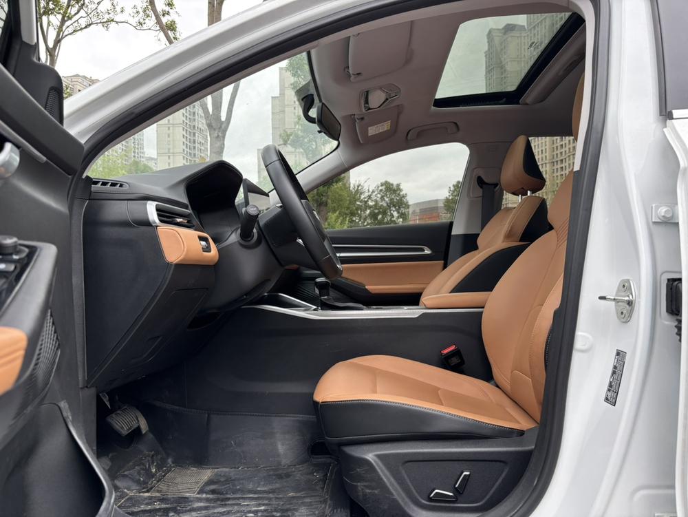 GEELY Emgrand 2024 #13 GEELY Emgrand 2024 car image #13
