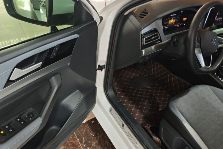 Volkswagen Lavida 2023 car image #16