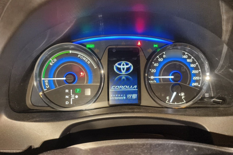 Toyota Corolla 2017 #16 Toyota Corolla 2017 car image #16